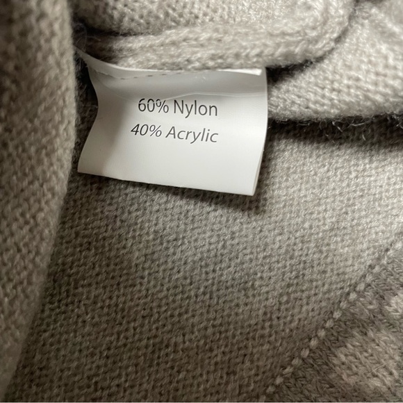 The Animal Rescue Dog Paw Print V Neck Sweater - Picture 6 of 9